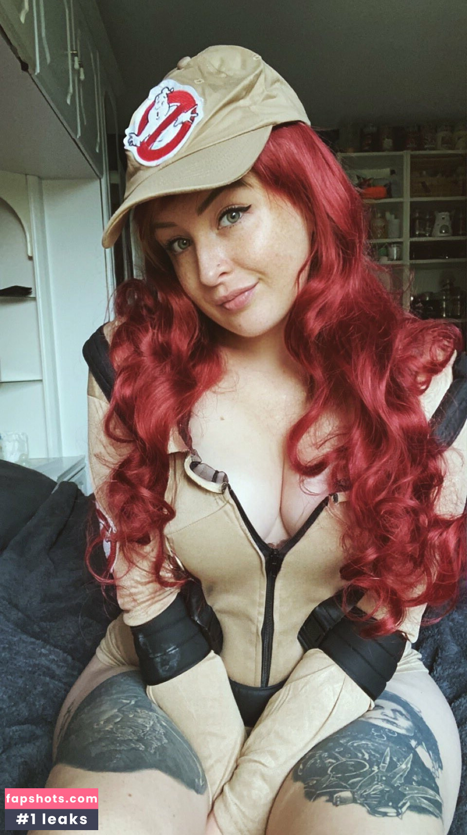 LittleRed_x gallery photo #41