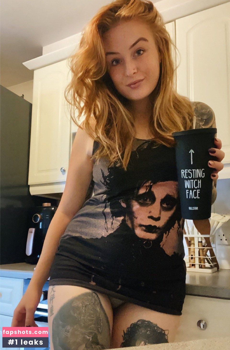 LittleRed_x gallery photo #46