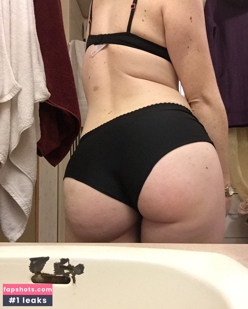 littlered5377 Nude Leaks OnlyFans - Fapshots