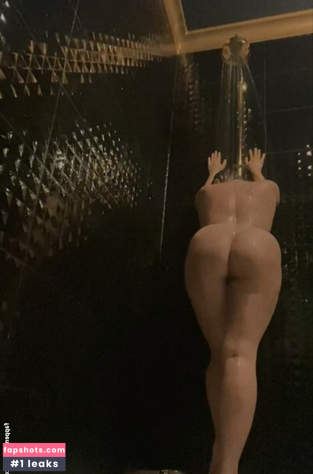 Liubov.Liubov gallery photo #22