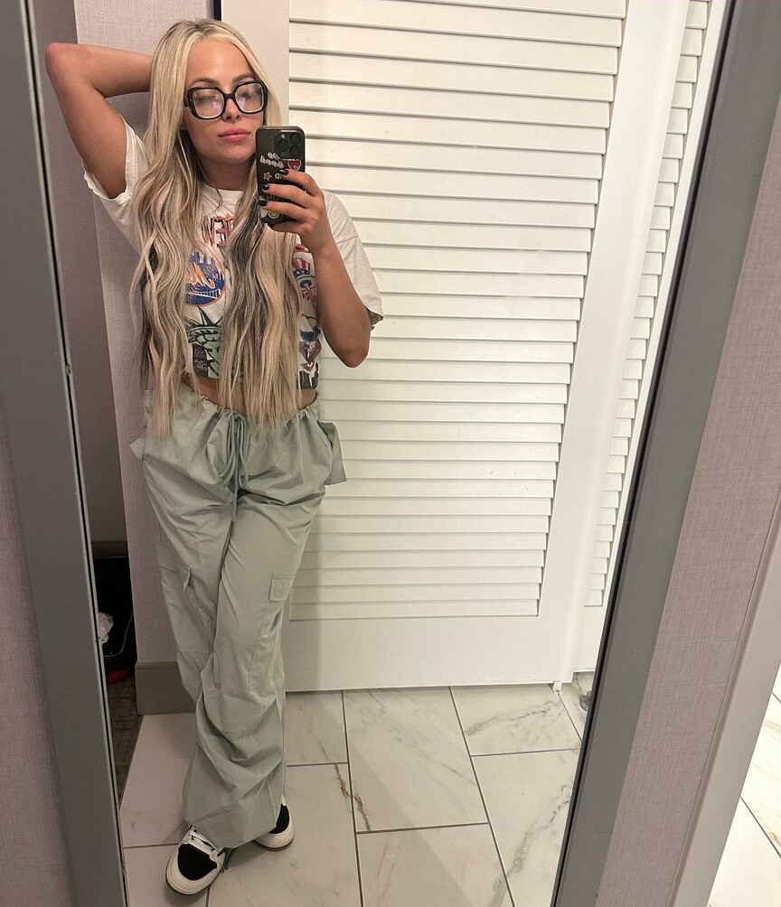 liv-morgan gallery photo #574