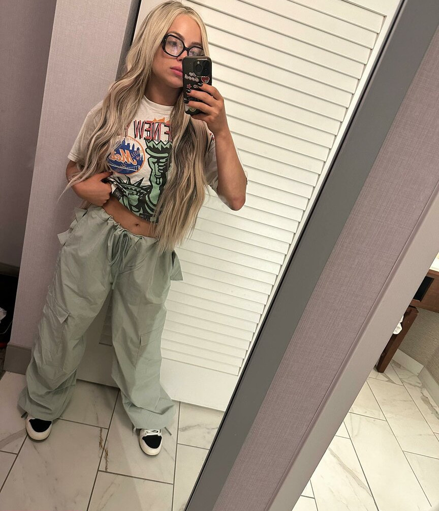 liv-morgan gallery photo #575