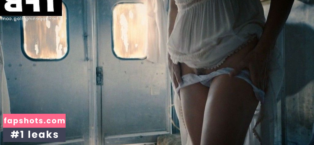 Liv Tyler gallery photo #103