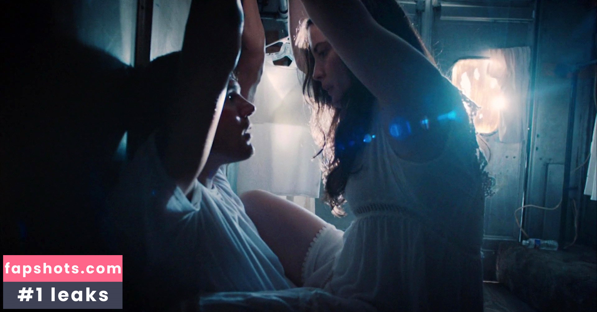 Liv Tyler gallery photo #199