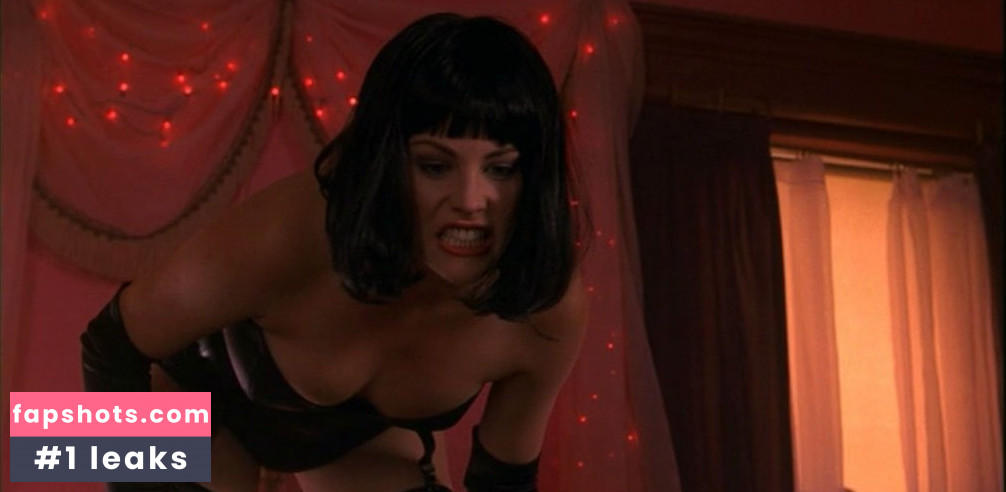 Liv Tyler gallery photo #287