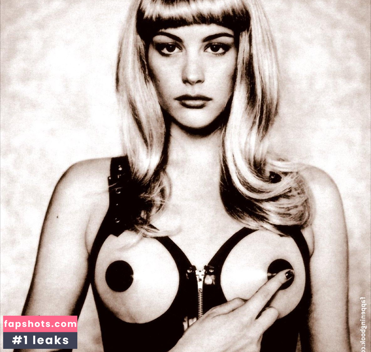 Liv Tyler gallery photo #308