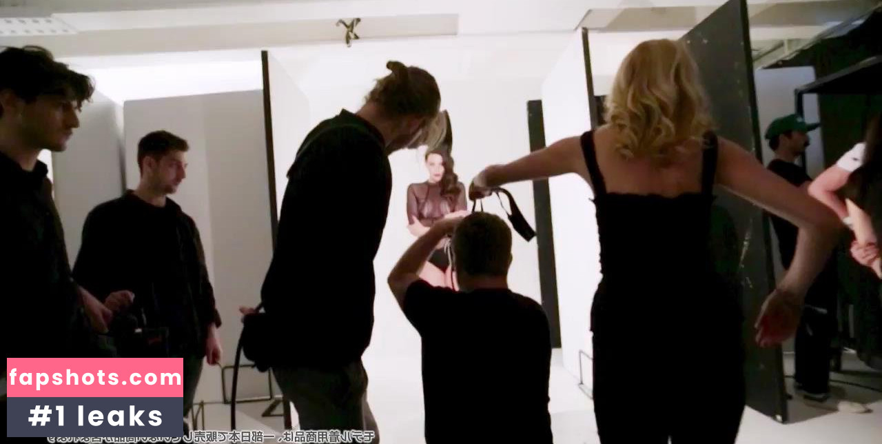 Liv Tyler gallery photo #359