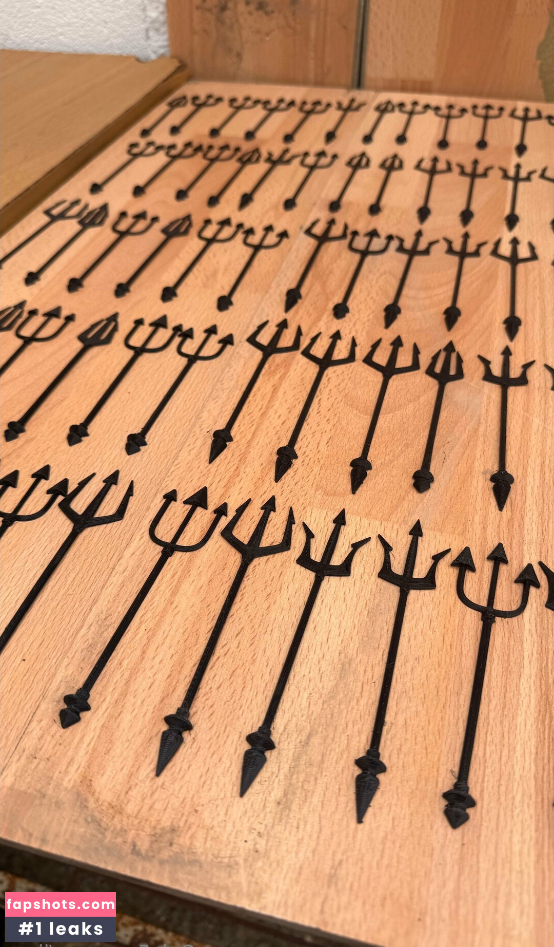 livay_free gallery photo #2