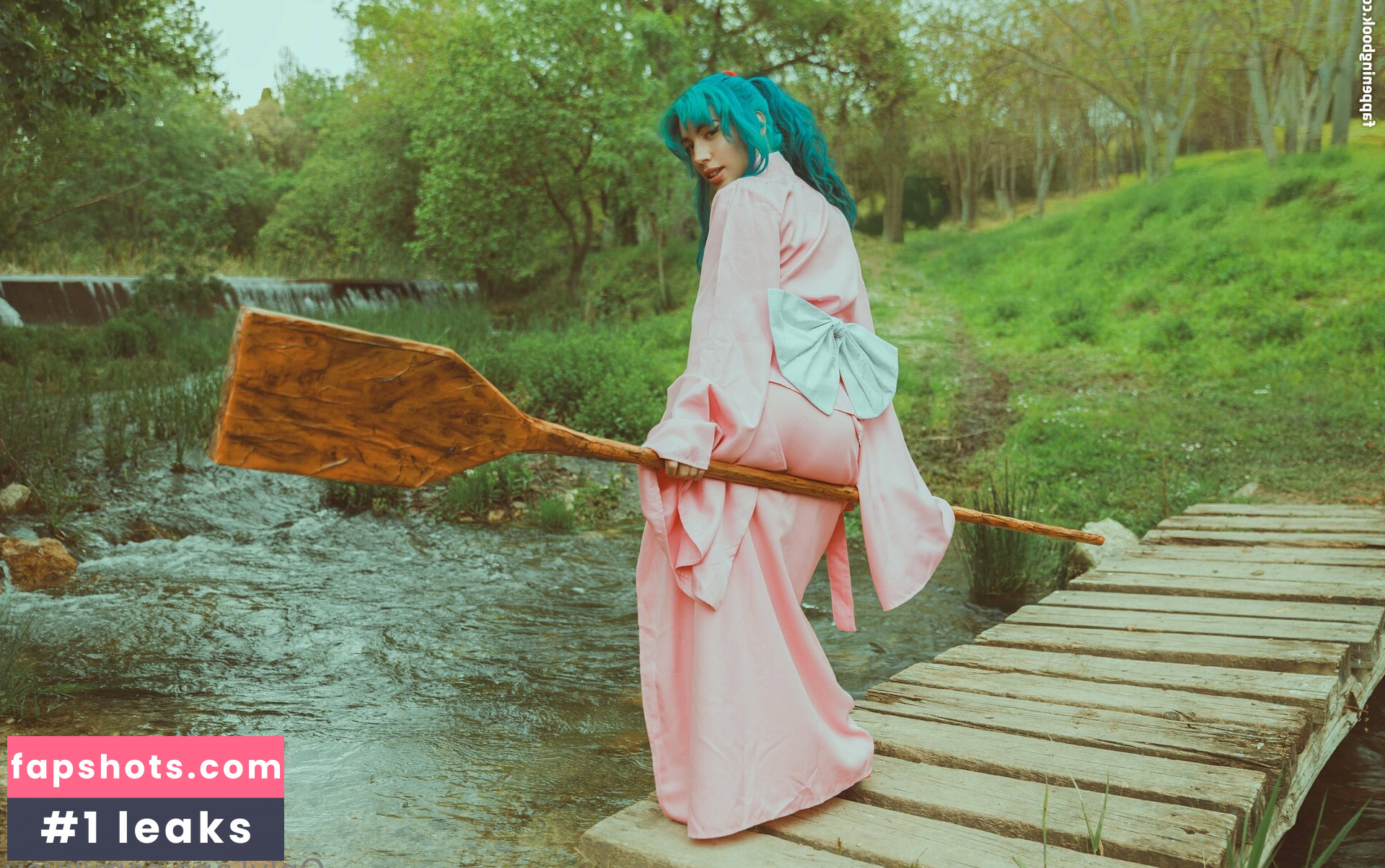 livay_free gallery photo #13