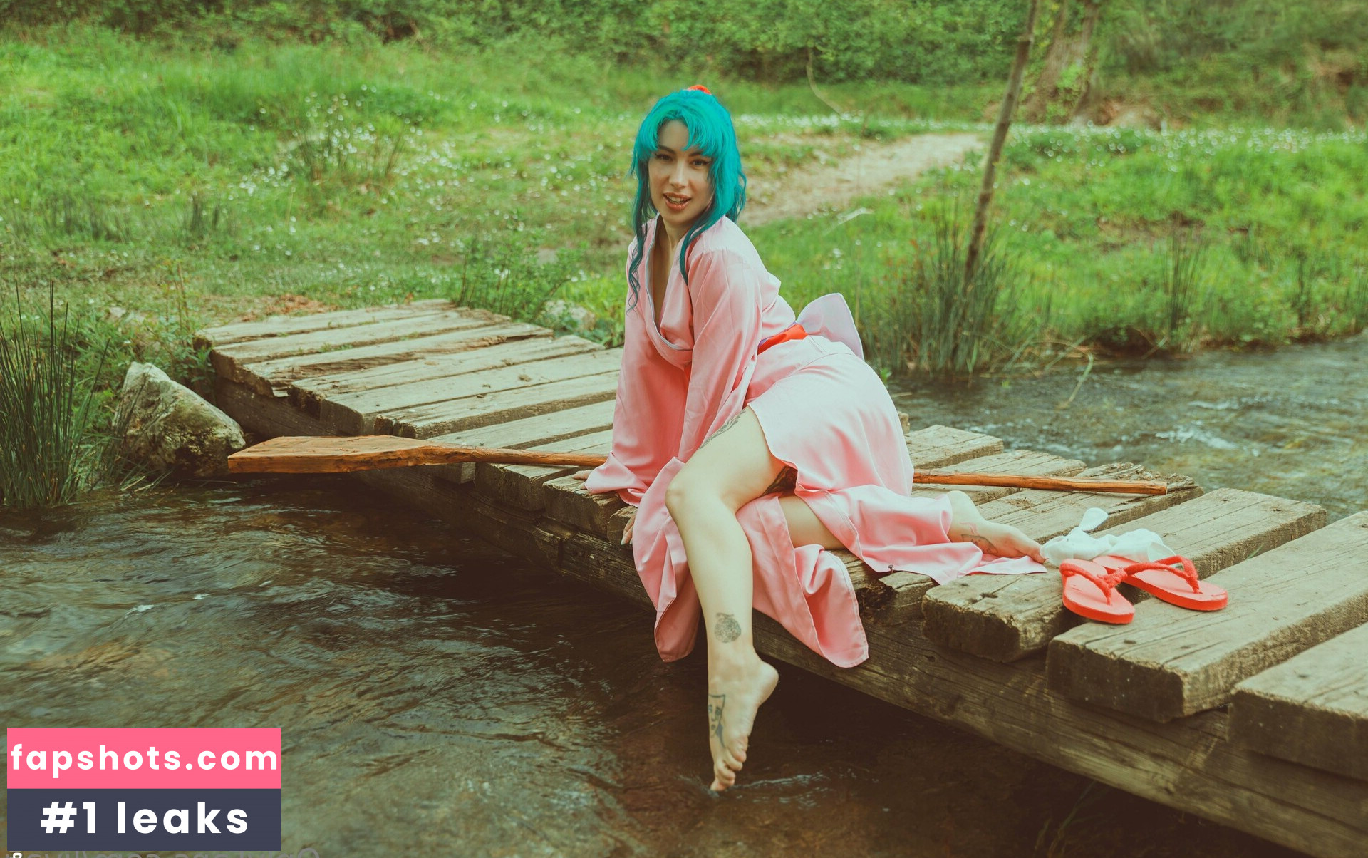 livay_free gallery photo #20