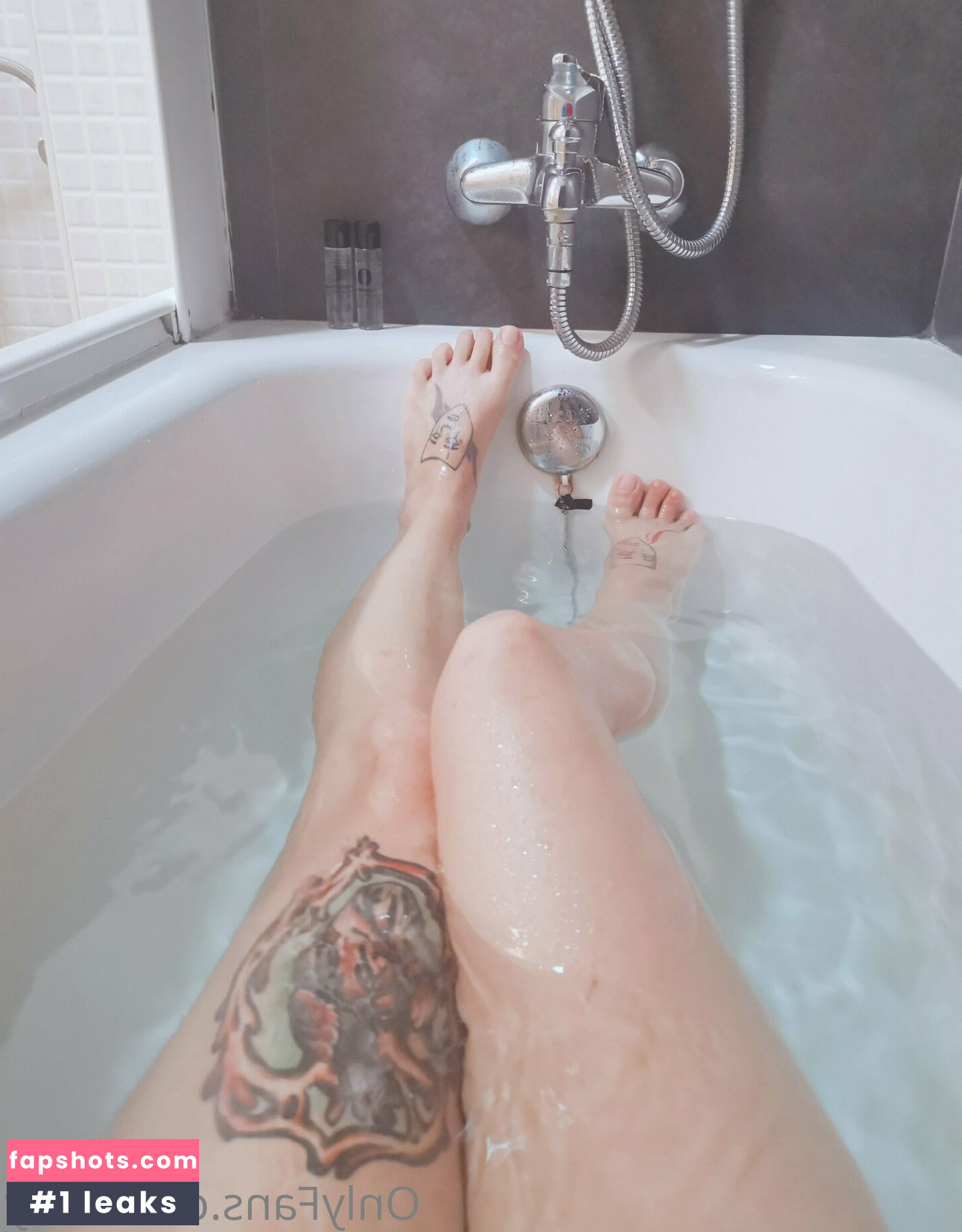 livay_free gallery photo #53