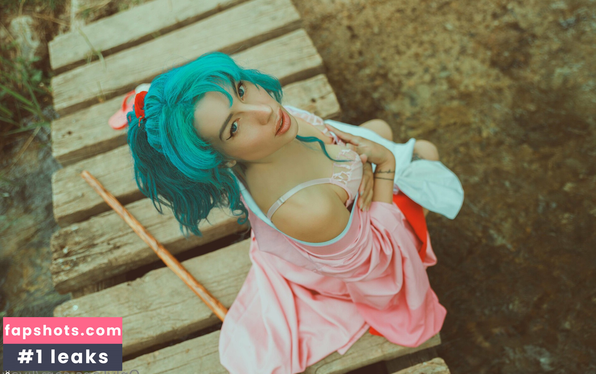 livay_free gallery photo #10