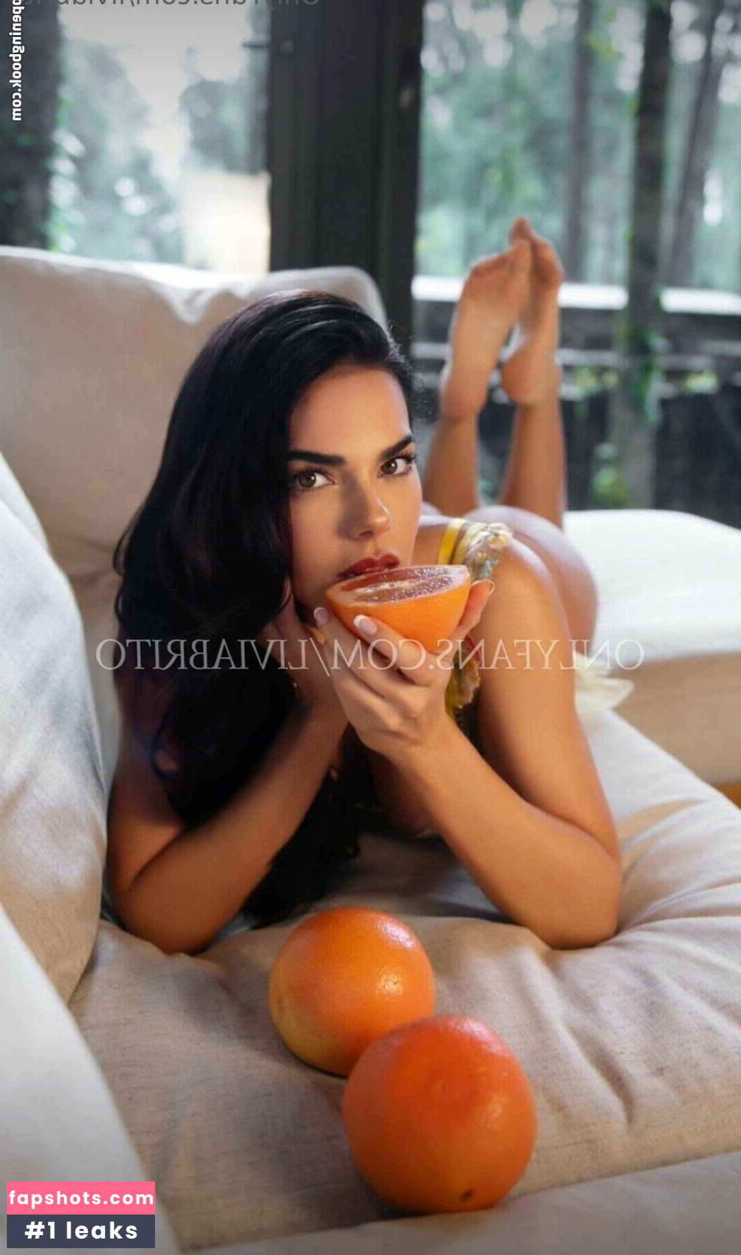 Livia Brito gallery photo #19