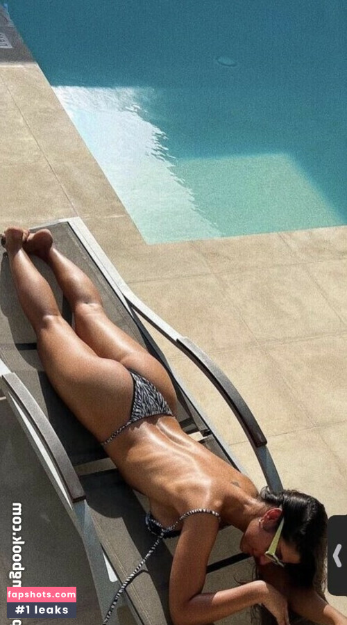 Livia Dumont Dliviaa gallery photo #15