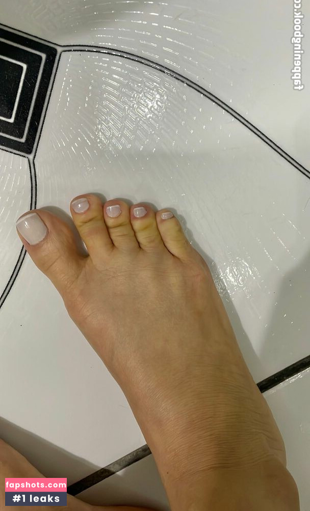 Livia Mendaluk gallery photo #33