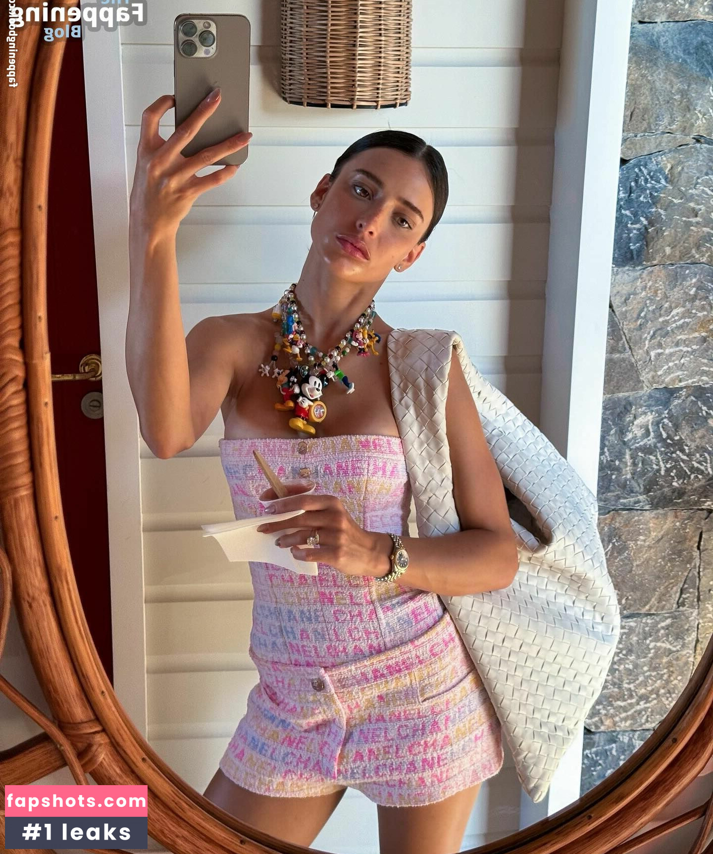 Lívia Nunes gallery photo #26