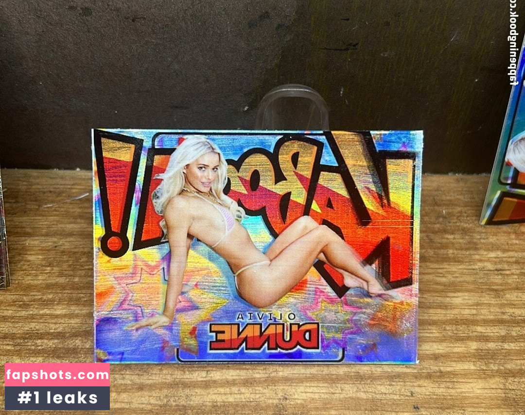 Livvy Dunn nude babe gallery