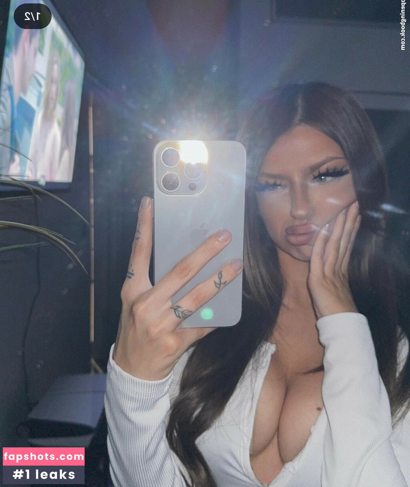 livvygirl02 nude babe gallery