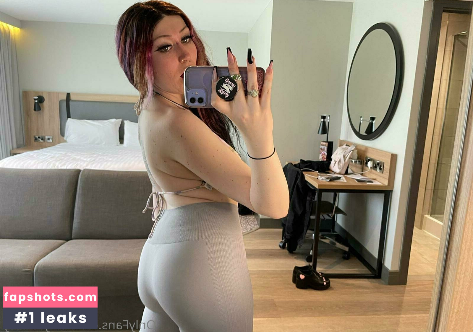 livvyromley gallery photo #6