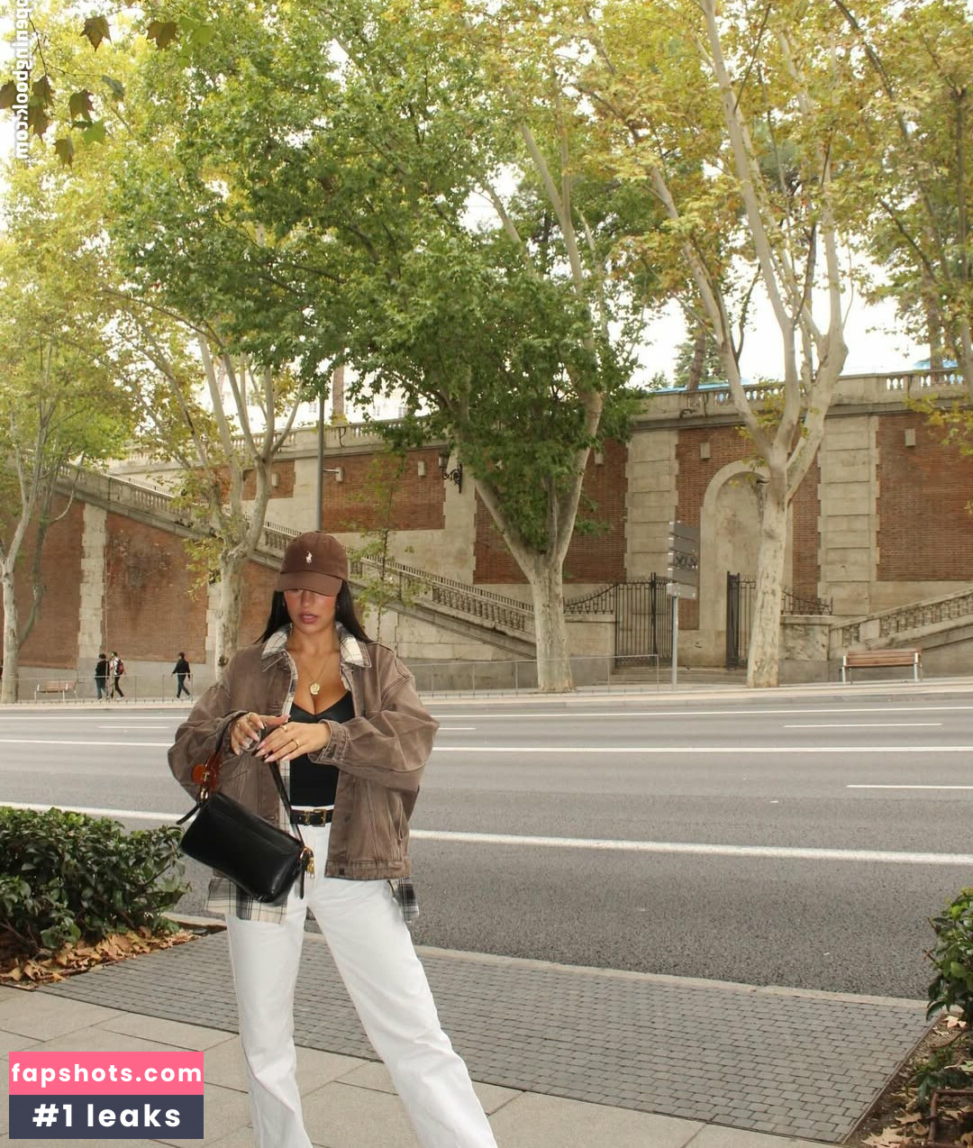 liyamizrahii gallery photo #3