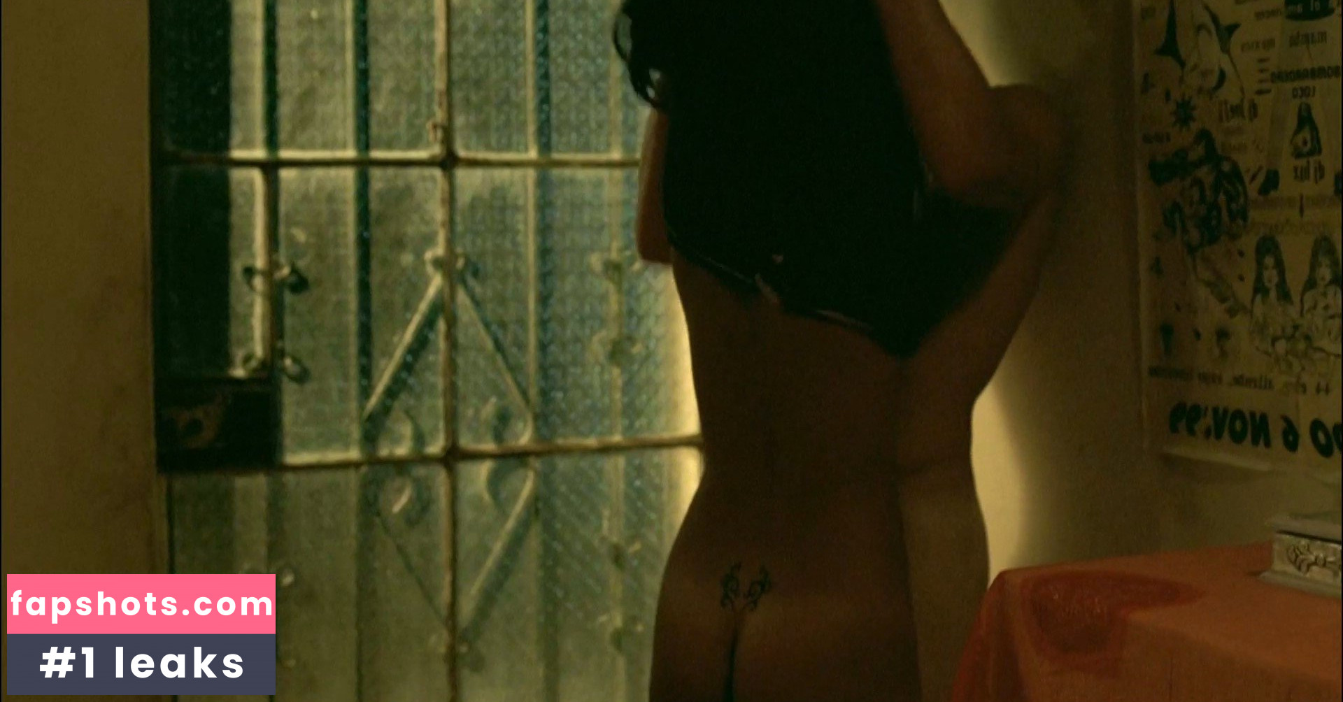 Liz Gallardo gallery photo #8