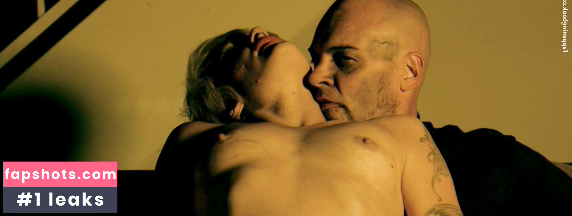 Liz Manning gallery photo #16