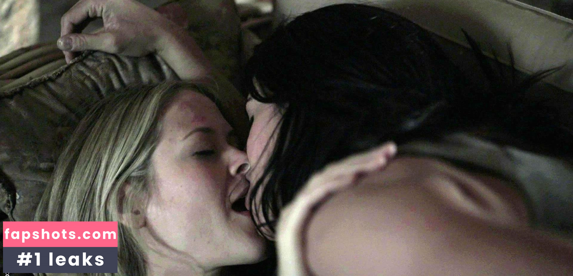 Liz McGeever gallery photo #2