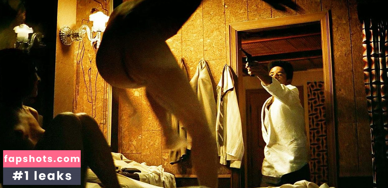 Liz Padovani nude babe gallery