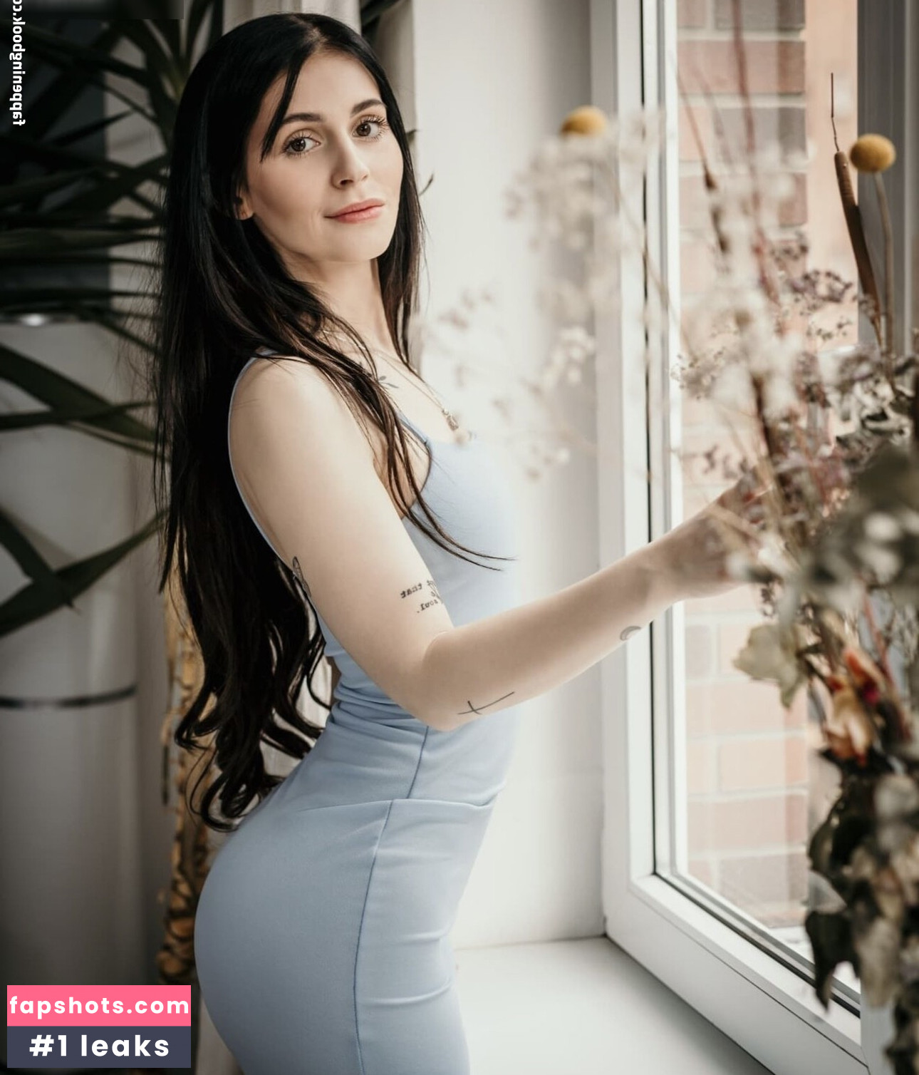 Liz29blr gallery photo #21