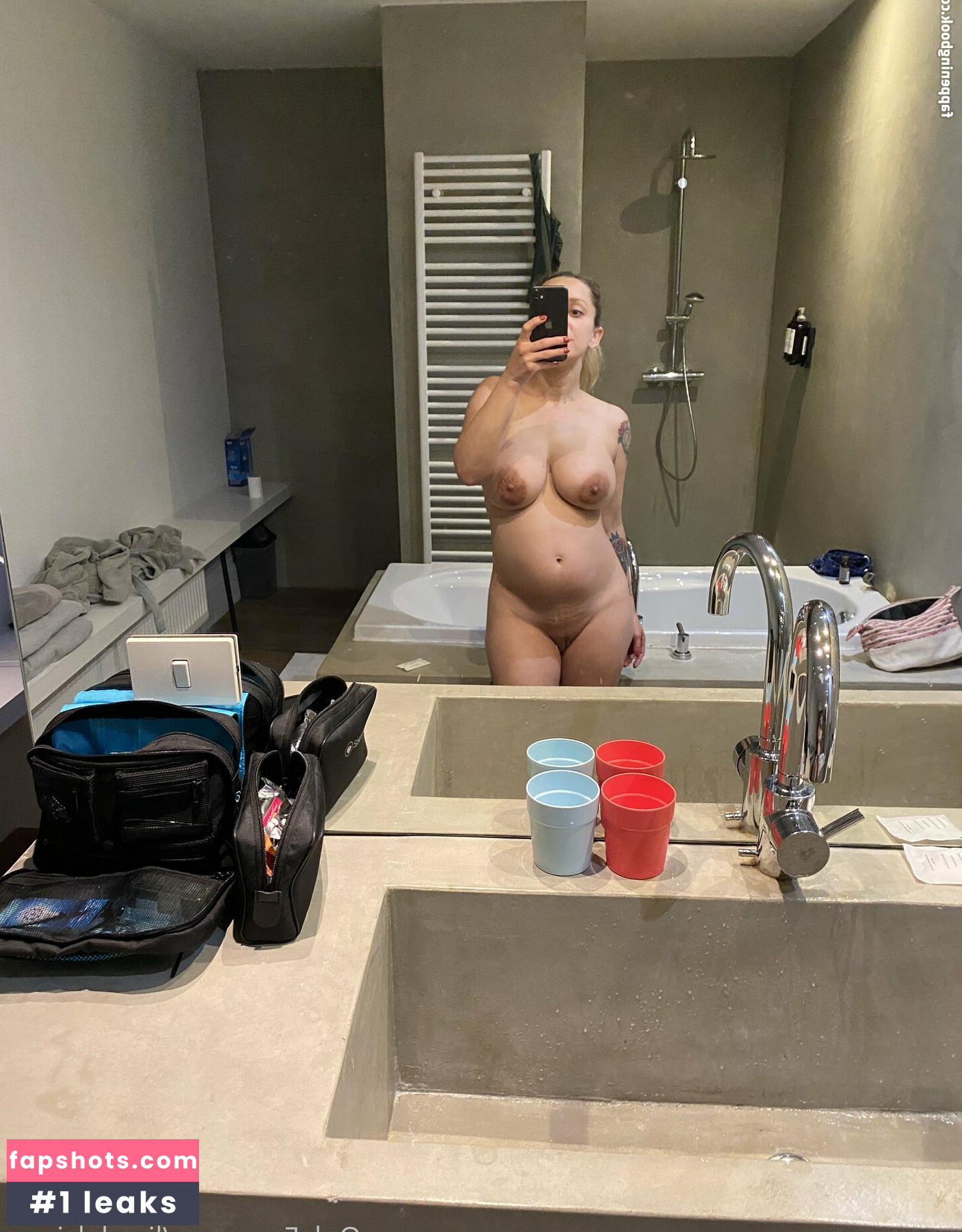 Liza Del Sierra gallery photo #189