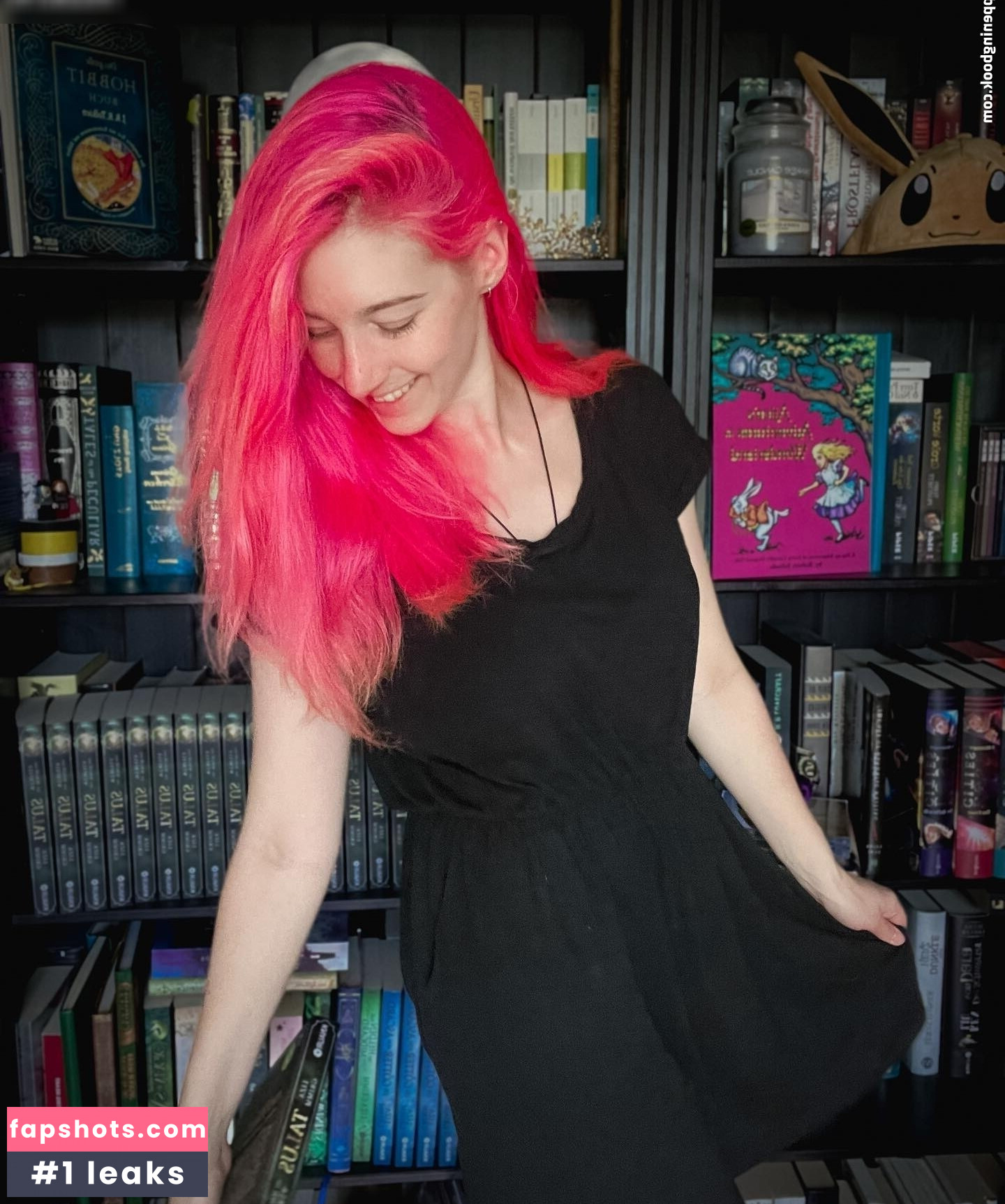 Liza Grimm gallery photo #2