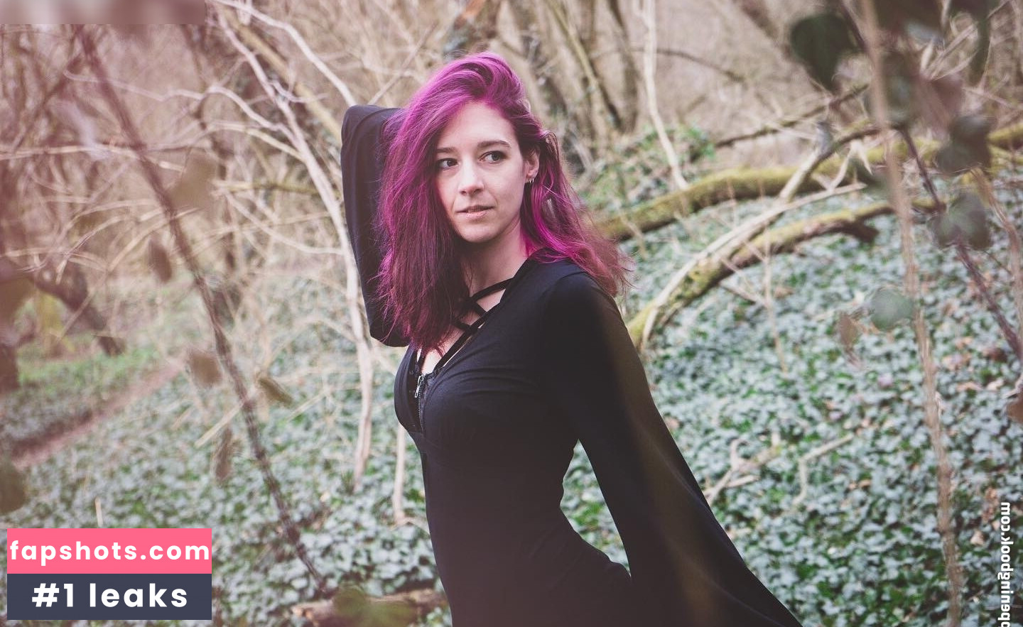 Liza Grimm gallery photo #14