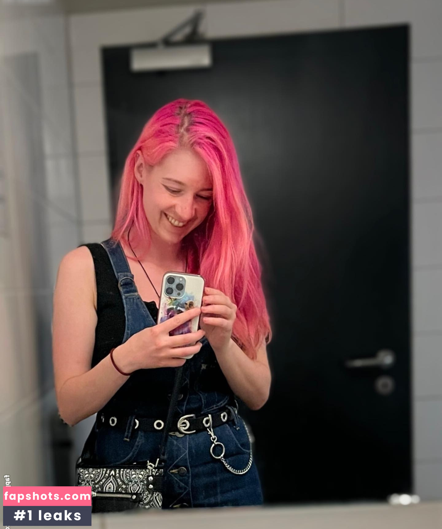 Liza Grimm gallery photo #6