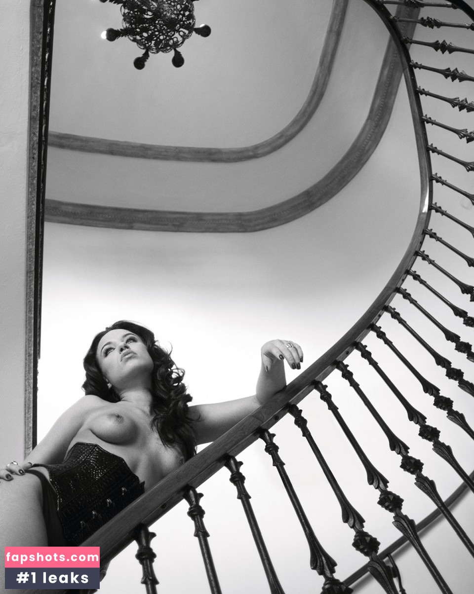 Liza Li Nude Leaks OnlyFans Photos #30 - LeakJerk