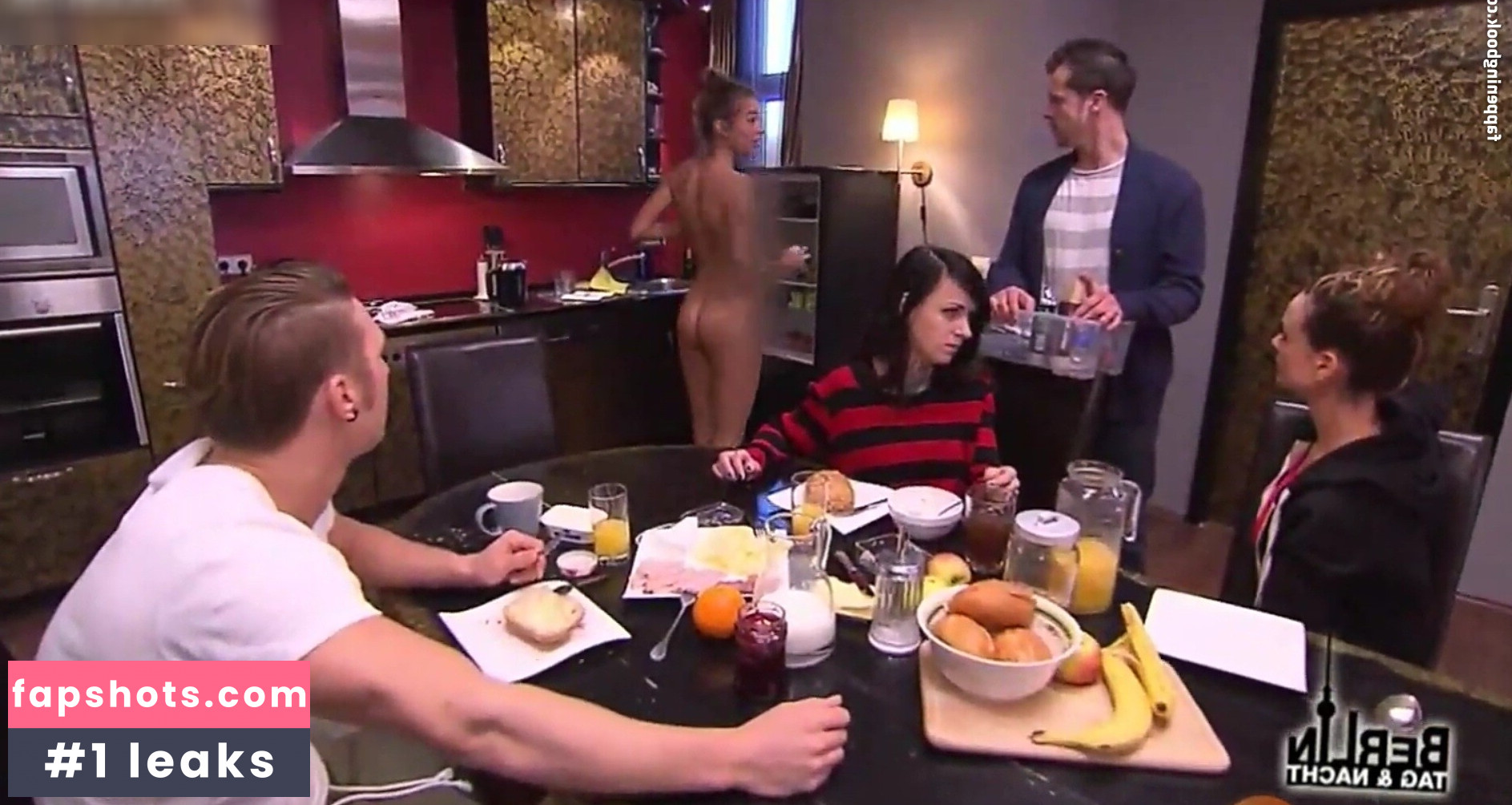 Liza Waschke gallery photo #54