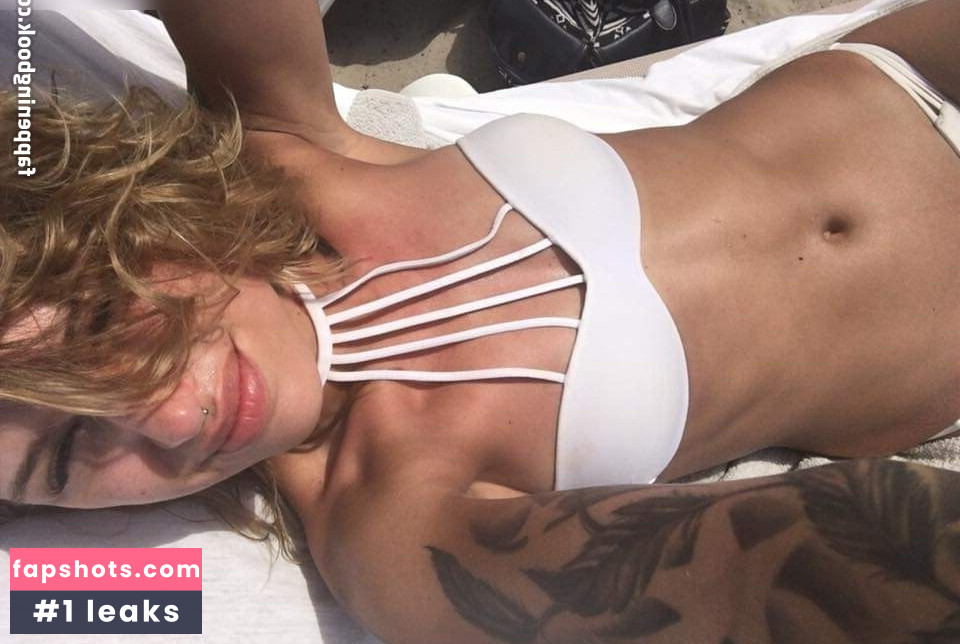 Liza Waschke gallery photo #56