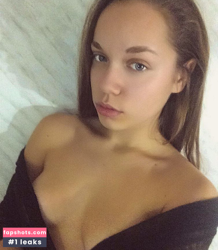 Liza York gallery photo #16