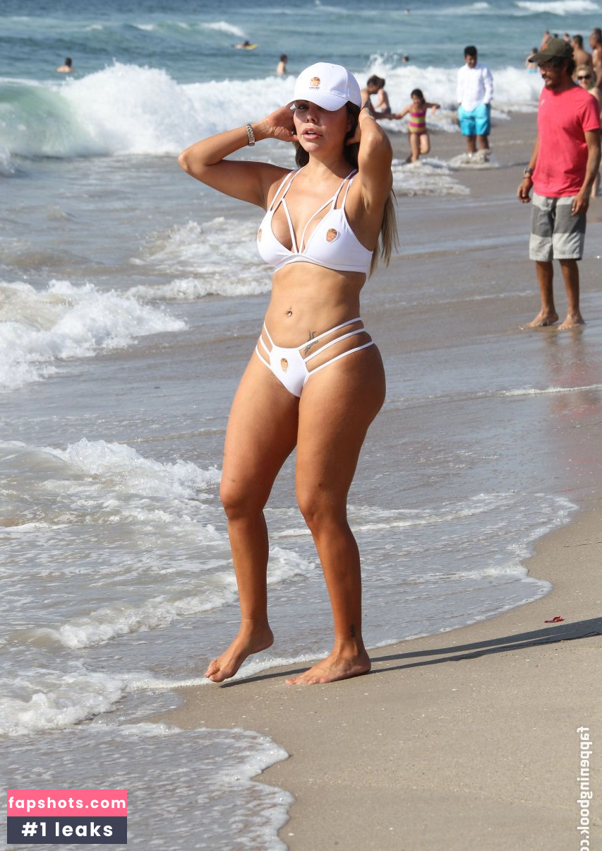 Liziane Gutierrez gallery photo #78