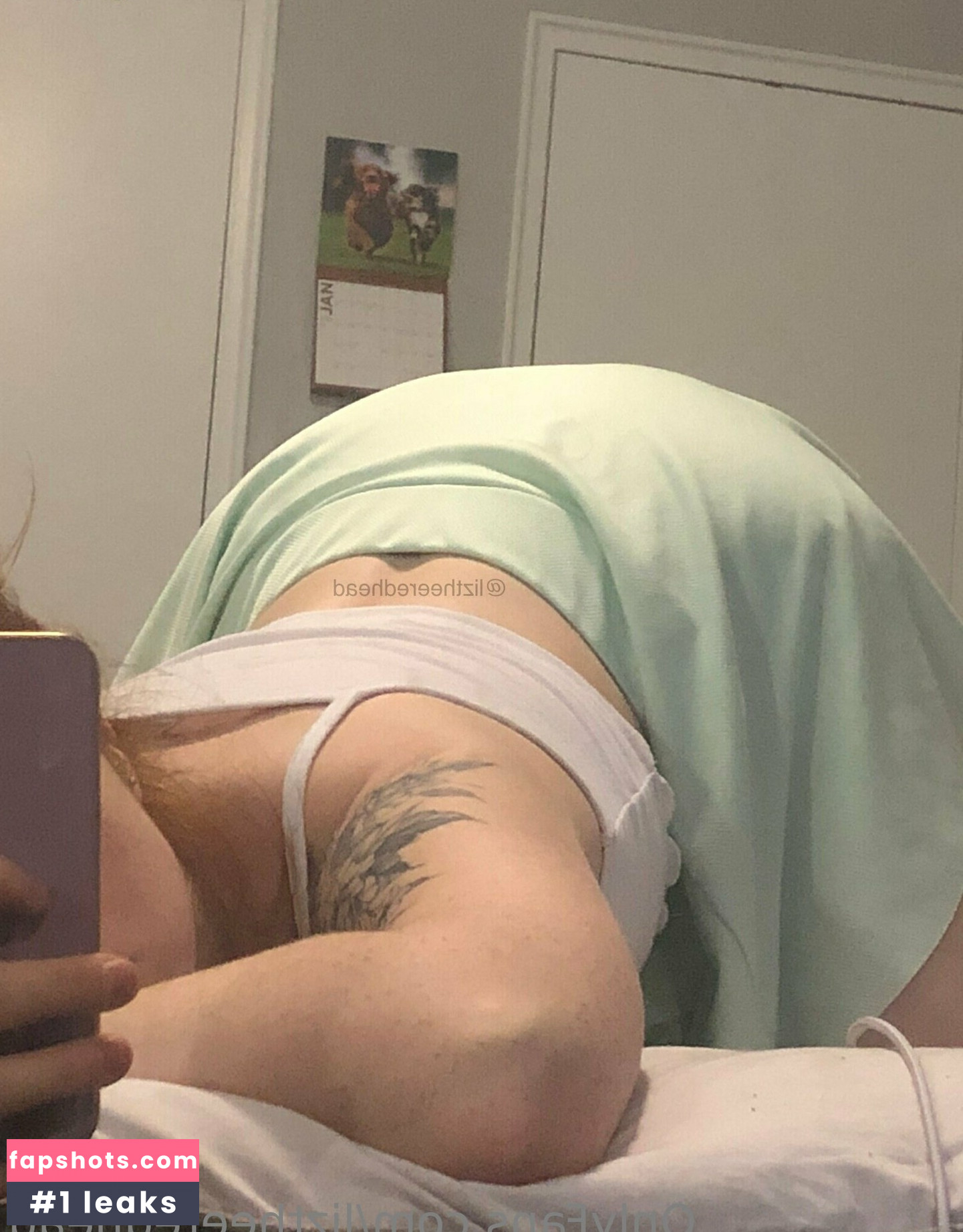 liztheeredhead nude babe gallery