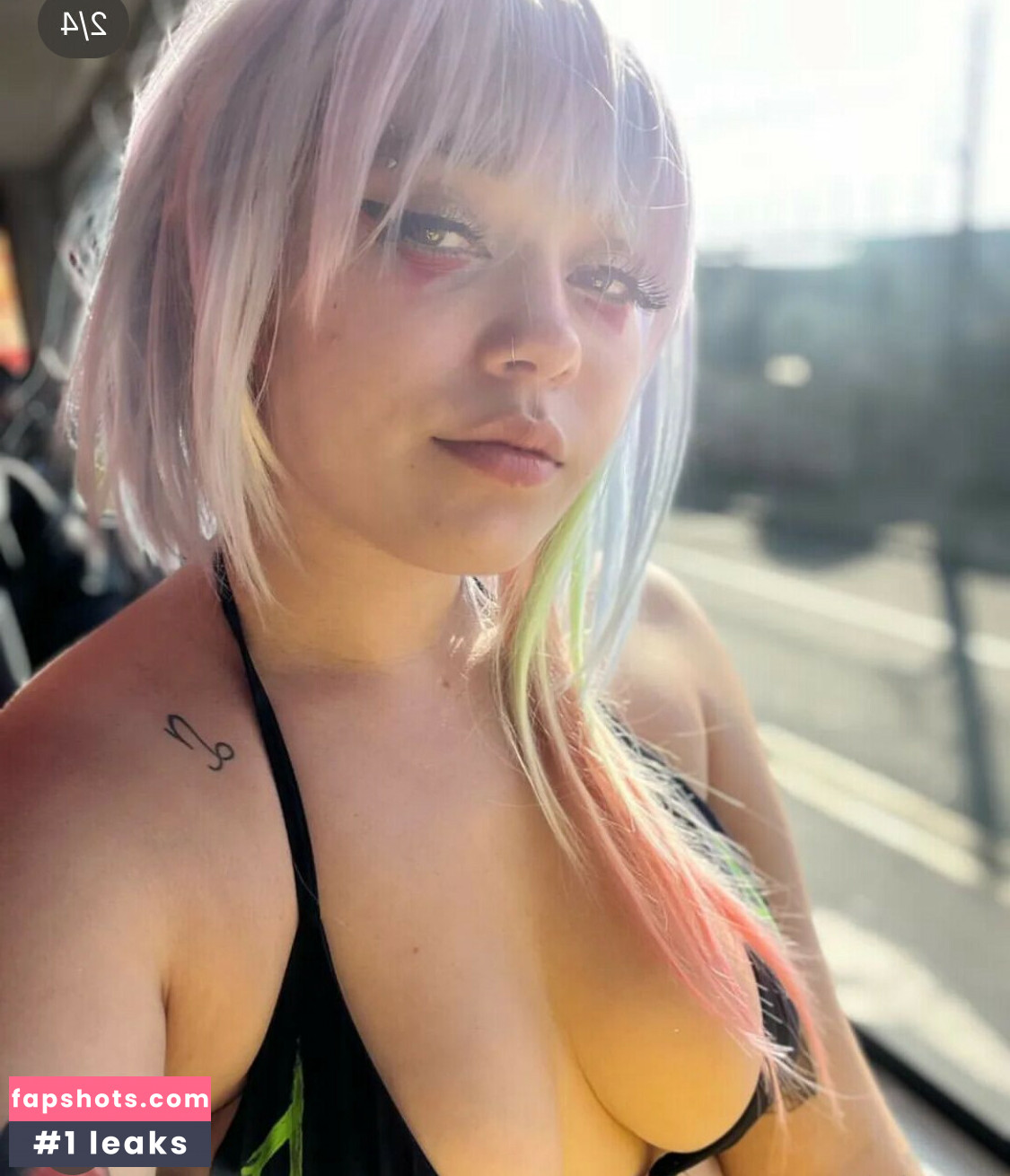 Lizz.figg nude babe gallery