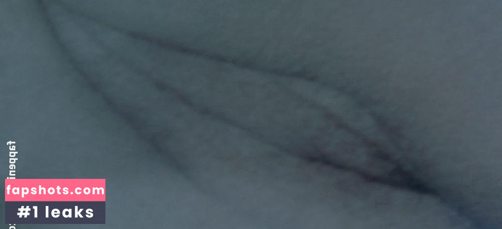 Lizzie Brocheré gallery photo #66