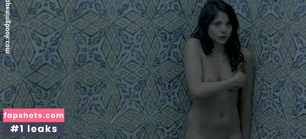 Lizzie Brocheré gallery photo #70