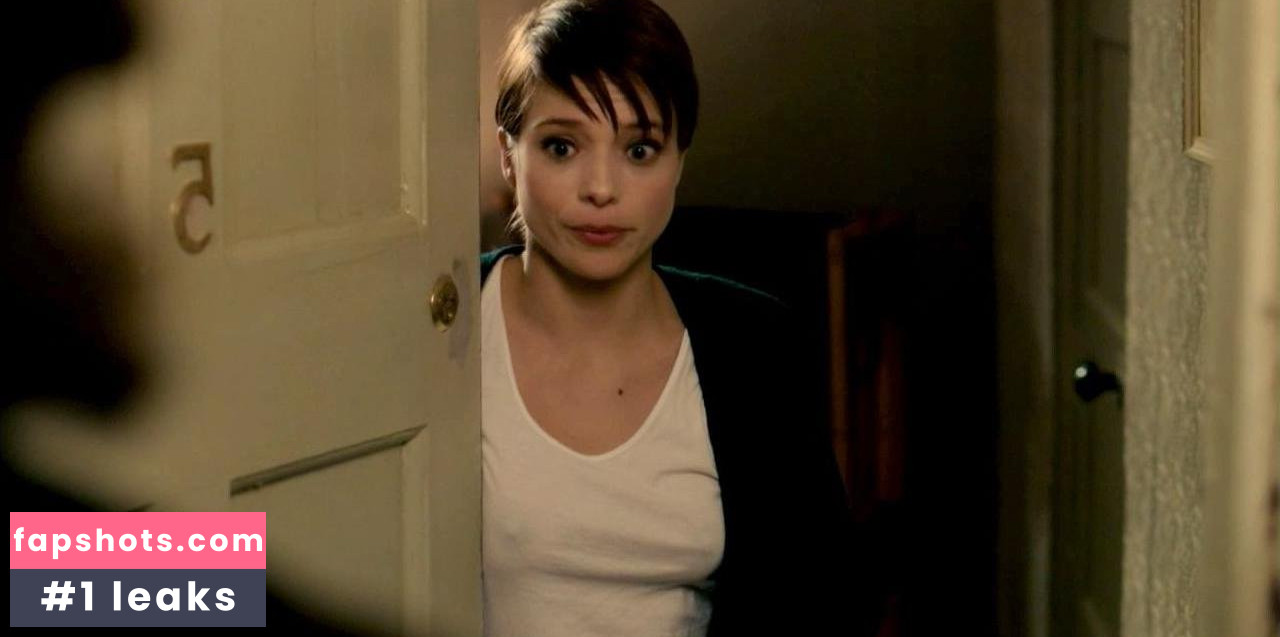 Lizzie Brocheré gallery photo #79