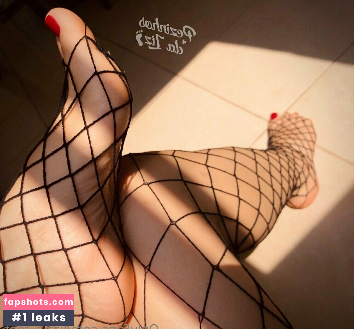 lizzie_feet gallery photo #12