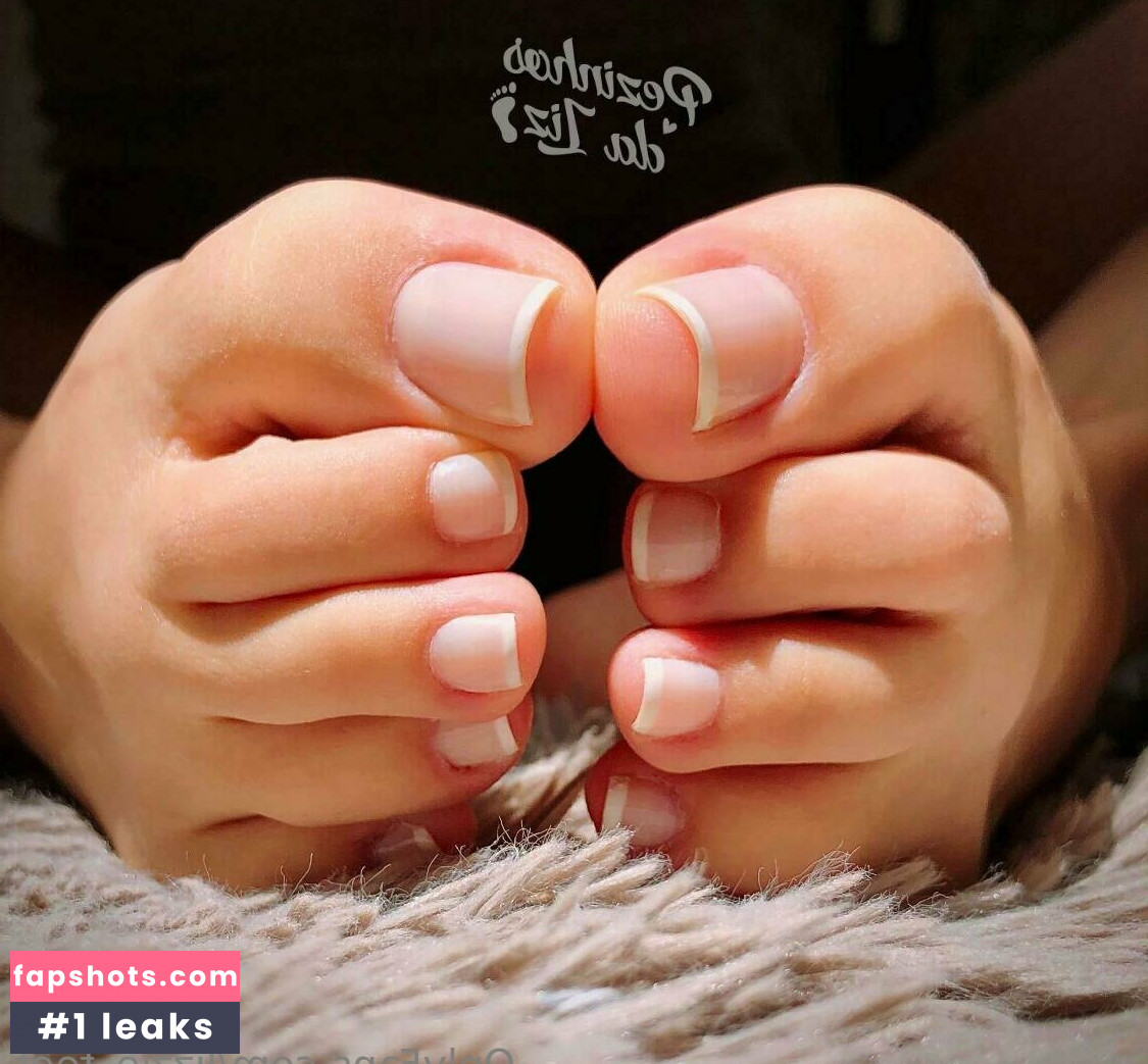 lizzie_feet gallery photo #31