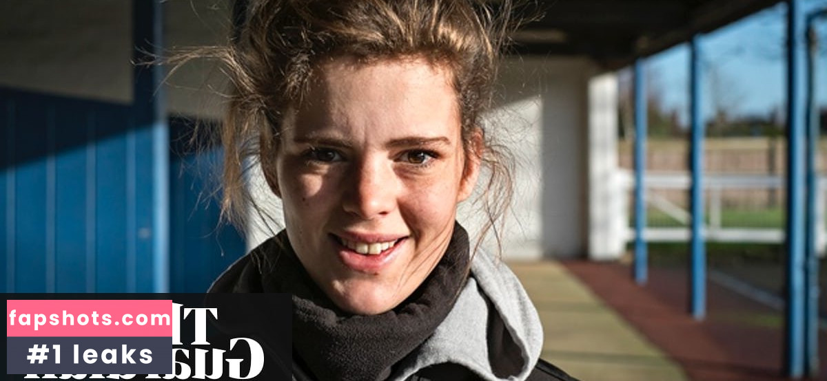 Lizzie Kelly Nude Leaks OnlyFans Photos #2 - LeakJerk