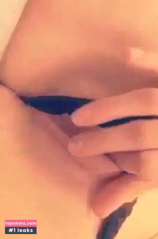 Lizzie Kelly Nude Leaks OnlyFans Photos #8 - LeakJerk