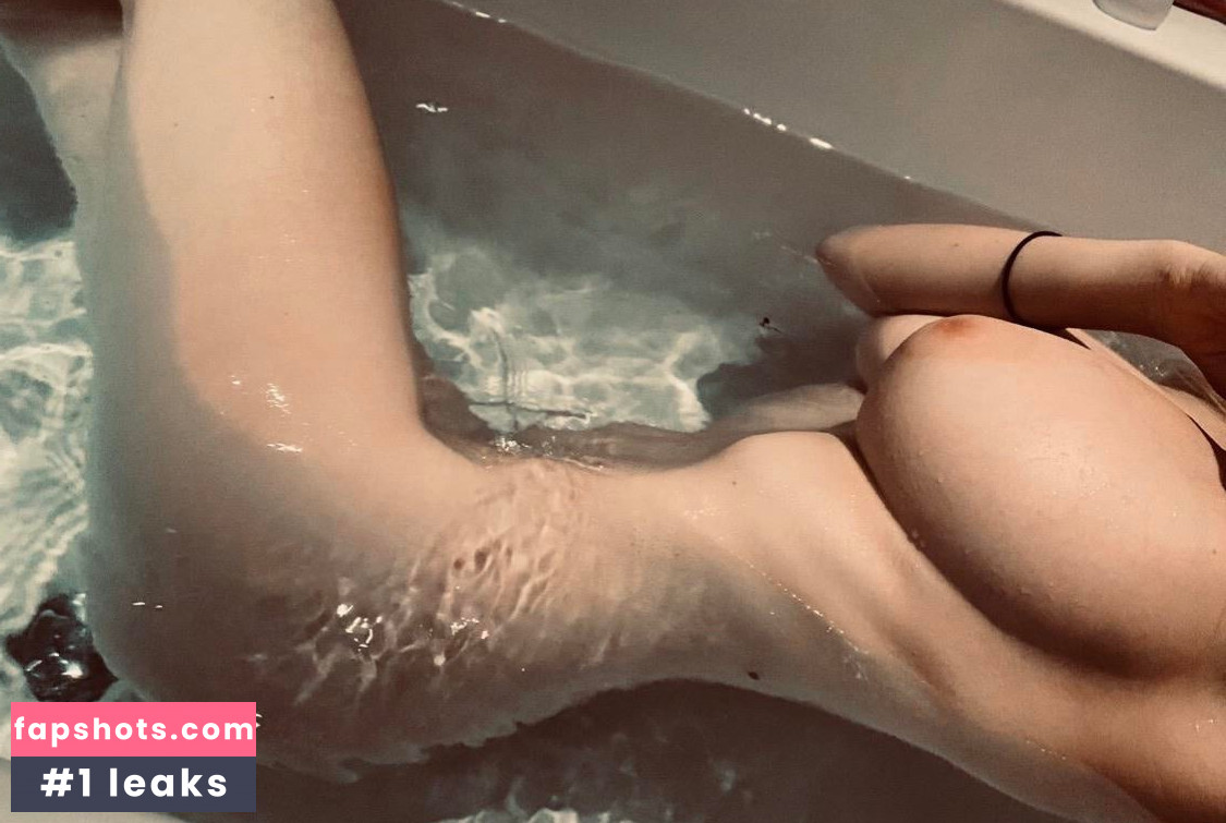 Lizzie-xx gallery photo #10