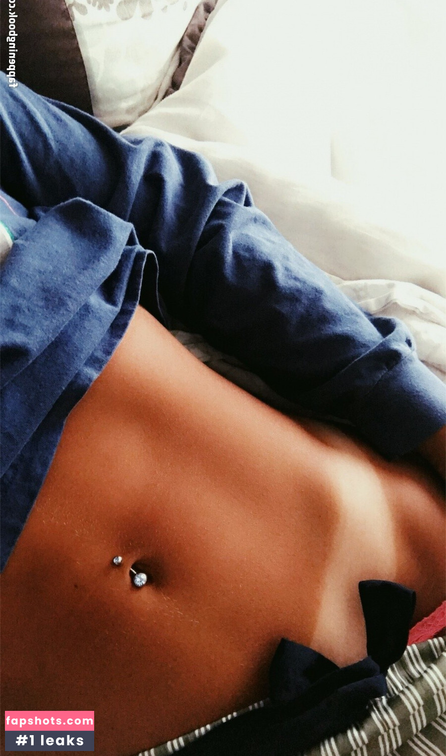 Lizzy Decologero gallery photo #19