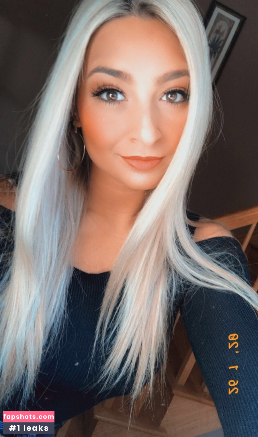 Lizzy Decologero gallery photo #4